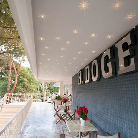 호텔 Doge